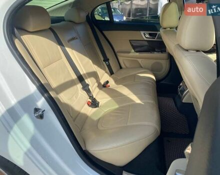 Білий Ягуар ХФ, об'ємом двигуна 3 л та пробігом 150 тис. км за 14690 $, фото 10 на Automoto.ua