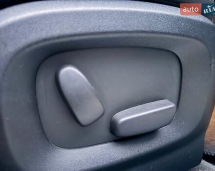 Белый Ягуар ХФ, объемом двигателя 2.18 л и пробегом 380 тыс. км за 10900 $, фото 60 на Automoto.ua