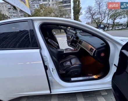 Белый Ягуар ХФ, объемом двигателя 2.18 л и пробегом 380 тыс. км за 10900 $, фото 49 на Automoto.ua