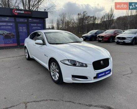 Белый Ягуар ХФ, объемом двигателя 2.18 л и пробегом 146 тыс. км за 15300 $, фото 2 на Automoto.ua