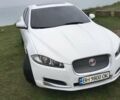 Белый Ягуар ХФ, объемом двигателя 2.18 л и пробегом 205 тыс. км за 14100 $, фото 1 на Automoto.ua