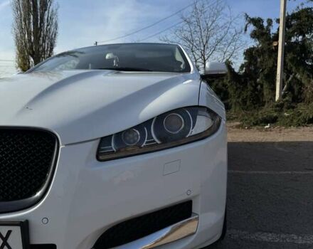 Белый Ягуар ХФ, объемом двигателя 2.18 л и пробегом 142 тыс. км за 16500 $, фото 10 на Automoto.ua