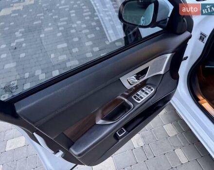 Белый Ягуар ХФ, объемом двигателя 2.18 л и пробегом 380 тыс. км за 10900 $, фото 35 на Automoto.ua