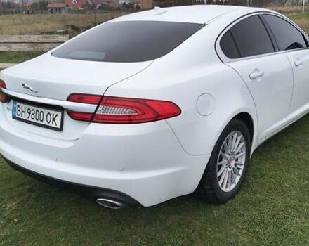 Белый Ягуар ХФ, объемом двигателя 2.18 л и пробегом 205 тыс. км за 14100 $, фото 4 на Automoto.ua