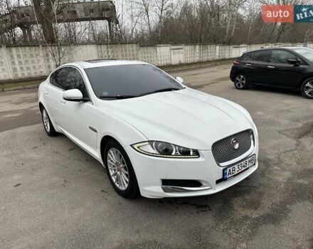 Белый Ягуар ХФ, объемом двигателя 2.18 л и пробегом 191 тыс. км за 11999 $, фото 3 на Automoto.ua