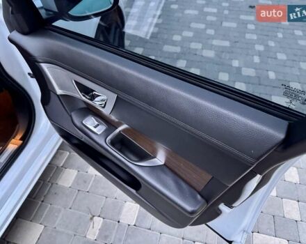 Белый Ягуар ХФ, объемом двигателя 2.18 л и пробегом 380 тыс. км за 10900 $, фото 51 на Automoto.ua