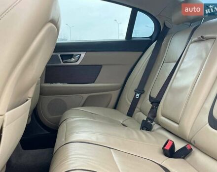 Белый Ягуар ХФ, объемом двигателя 3 л и пробегом 140 тыс. км за 14490 $, фото 23 на Automoto.ua