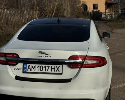 Белый Ягуар ХФ, объемом двигателя 2.18 л и пробегом 142 тыс. км за 16500 $, фото 16 на Automoto.ua