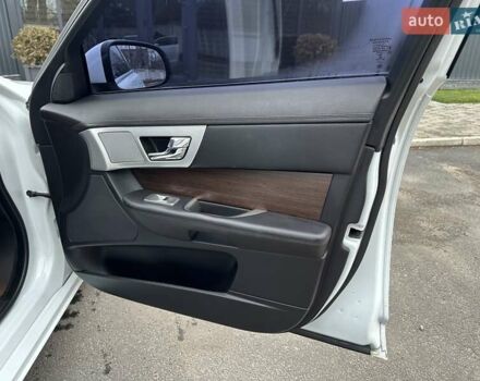 Белый Ягуар ХФ, объемом двигателя 2.18 л и пробегом 191 тыс. км за 11999 $, фото 21 на Automoto.ua