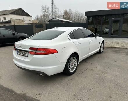 Белый Ягуар ХФ, объемом двигателя 2.18 л и пробегом 191 тыс. км за 11999 $, фото 5 на Automoto.ua