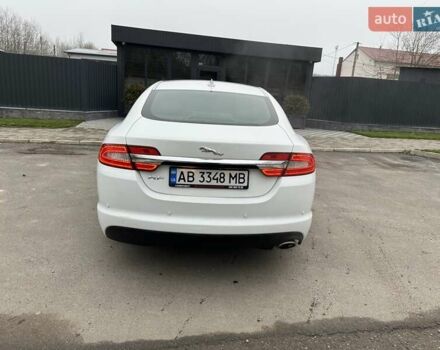 Белый Ягуар ХФ, объемом двигателя 2.18 л и пробегом 191 тыс. км за 11999 $, фото 7 на Automoto.ua