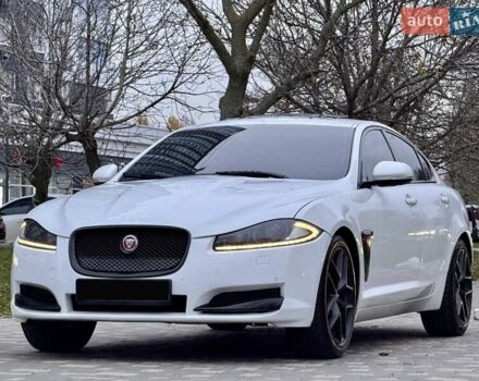 Белый Ягуар ХФ, объемом двигателя 2.18 л и пробегом 380 тыс. км за 10900 $, фото 3 на Automoto.ua