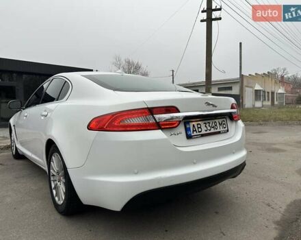 Белый Ягуар ХФ, объемом двигателя 2.18 л и пробегом 191 тыс. км за 11999 $, фото 8 на Automoto.ua