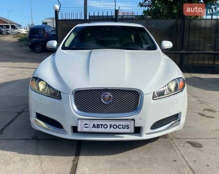 Білий Ягуар ХФ, об'ємом двигуна 3 л та пробігом 150 тис. км за 14690 $, фото 1 на Automoto.ua