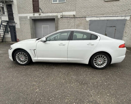 Белый Ягуар ХФ, объемом двигателя 2.18 л и пробегом 174 тыс. км за 13900 $, фото 6 на Automoto.ua