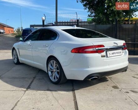 Білий Ягуар ХФ, об'ємом двигуна 3 л та пробігом 150 тис. км за 14690 $, фото 4 на Automoto.ua