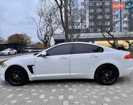 Белый Ягуар ХФ, объемом двигателя 2.18 л и пробегом 380 тыс. км за 10900 $, фото 7 на Automoto.ua