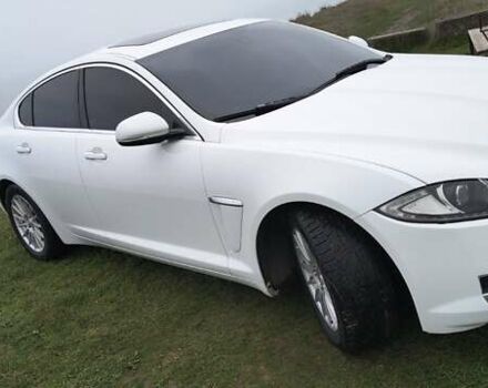 Белый Ягуар ХФ, объемом двигателя 2.18 л и пробегом 205 тыс. км за 14100 $, фото 7 на Automoto.ua