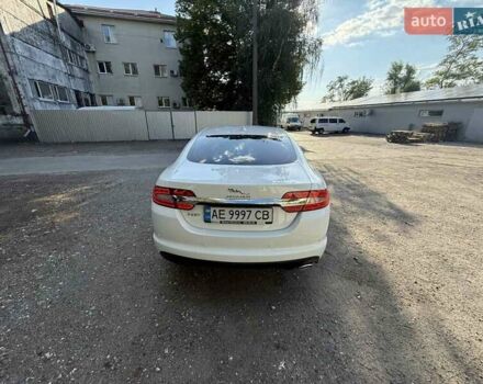 Белый Ягуар ХФ, объемом двигателя 2.18 л и пробегом 146 тыс. км за 15000 $, фото 28 на Automoto.ua