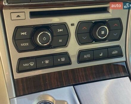 Білий Ягуар ХФ, об'ємом двигуна 3 л та пробігом 150 тис. км за 14690 $, фото 16 на Automoto.ua