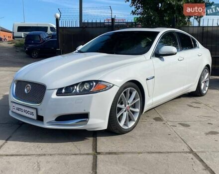 Білий Ягуар ХФ, об'ємом двигуна 3 л та пробігом 150 тис. км за 14690 $, фото 2 на Automoto.ua