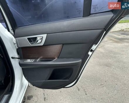 Белый Ягуар ХФ, объемом двигателя 2.18 л и пробегом 191 тыс. км за 11999 $, фото 24 на Automoto.ua