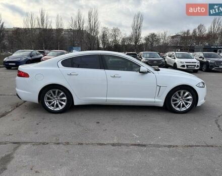 Белый Ягуар ХФ, объемом двигателя 2.18 л и пробегом 146 тыс. км за 15300 $, фото 3 на Automoto.ua