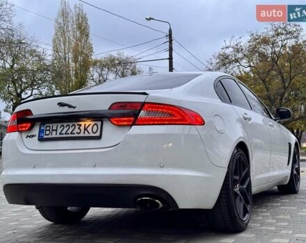Белый Ягуар ХФ, объемом двигателя 2.18 л и пробегом 380 тыс. км за 10900 $, фото 10 на Automoto.ua
