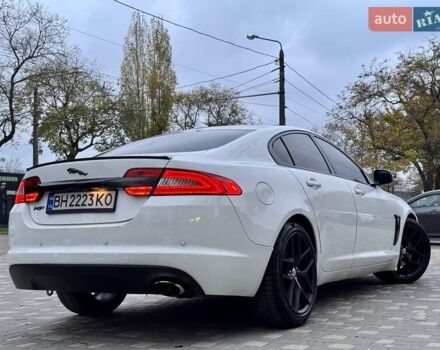 Белый Ягуар ХФ, объемом двигателя 2.18 л и пробегом 380 тыс. км за 10900 $, фото 18 на Automoto.ua