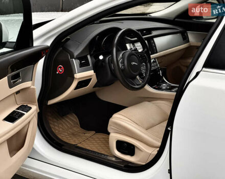 Білий Ягуар ХФ, об'ємом двигуна 3 л та пробігом 164 тис. км за 17500 $, фото 22 на Automoto.ua