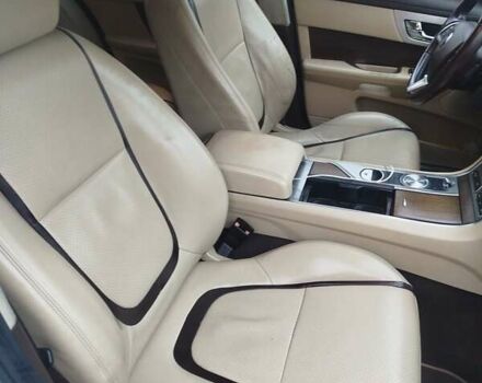 Білий Ягуар ХФ, об'ємом двигуна 3 л та пробігом 183 тис. км за 14000 $, фото 7 на Automoto.ua