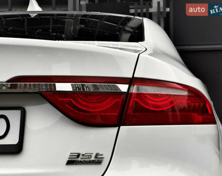 Білий Ягуар ХФ, об'ємом двигуна 3 л та пробігом 164 тис. км за 17500 $, фото 15 на Automoto.ua