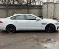 Белый Ягуар ХФ, объемом двигателя 3 л и пробегом 155 тыс. км за 18490 $, фото 3 на Automoto.ua