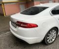 Белый Ягуар ХФ, объемом двигателя 2.2 л и пробегом 262 тыс. км за 13950 $, фото 3 на Automoto.ua