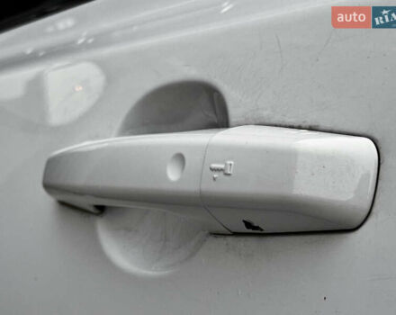 Білий Ягуар ХФ, об'ємом двигуна 3 л та пробігом 164 тис. км за 17500 $, фото 51 на Automoto.ua