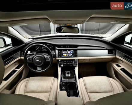 Білий Ягуар ХФ, об'ємом двигуна 3 л та пробігом 164 тис. км за 17500 $, фото 34 на Automoto.ua