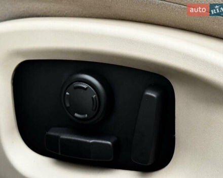 Білий Ягуар ХФ, об'ємом двигуна 3 л та пробігом 164 тис. км за 17500 $, фото 23 на Automoto.ua