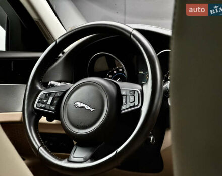 Білий Ягуар ХФ, об'ємом двигуна 3 л та пробігом 164 тис. км за 17500 $, фото 36 на Automoto.ua