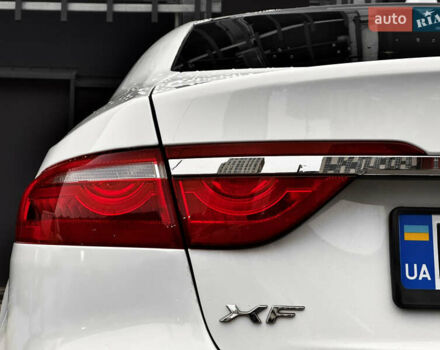 Білий Ягуар ХФ, об'ємом двигуна 3 л та пробігом 164 тис. км за 17500 $, фото 13 на Automoto.ua