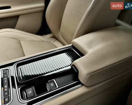 Білий Ягуар ХФ, об'ємом двигуна 3 л та пробігом 164 тис. км за 17500 $, фото 47 на Automoto.ua