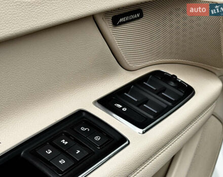 Білий Ягуар ХФ, об'ємом двигуна 3 л та пробігом 164 тис. км за 17500 $, фото 2 на Automoto.ua