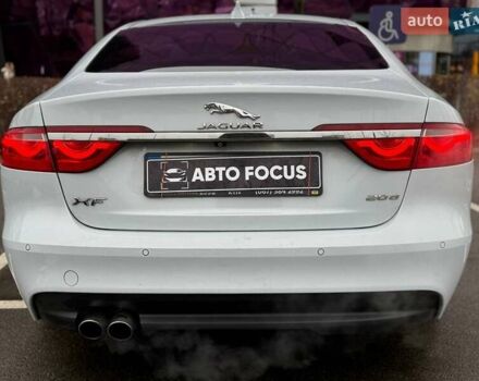 Белый Ягуар ХФ, объемом двигателя 2 л и пробегом 222 тыс. км за 13490 $, фото 5 на Automoto.ua