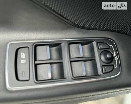 Белый Ягуар ХФ, объемом двигателя 2.99 л и пробегом 150 тыс. км за 32999 $, фото 58 на Automoto.ua