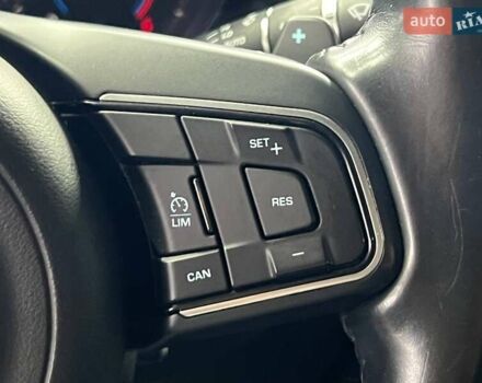 Білий Ягуар ХФ, об'ємом двигуна 2 л та пробігом 62 тис. км за 15500 $, фото 28 на Automoto.ua