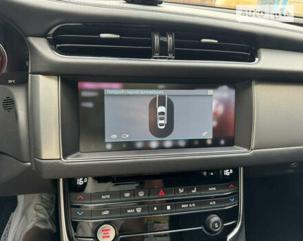 Белый Ягуар ХФ, объемом двигателя 2.99 л и пробегом 150 тыс. км за 32999 $, фото 54 на Automoto.ua