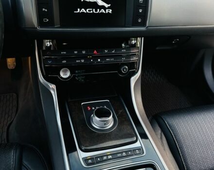 Ягуар ХФ 2016 в Ивано-Франковске на Automoto.ua Белый Ягуар ХФ, объемом двигателя 3 л и пробегом 72 тыс. км за 13300 $, фото 7 на Automoto.ua