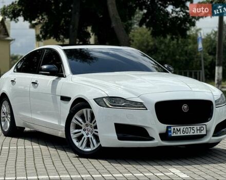 Белый Ягуар ХФ, объемом двигателя 2.99 л и пробегом 150 тыс. км за 32999 $, фото 21 на Automoto.ua