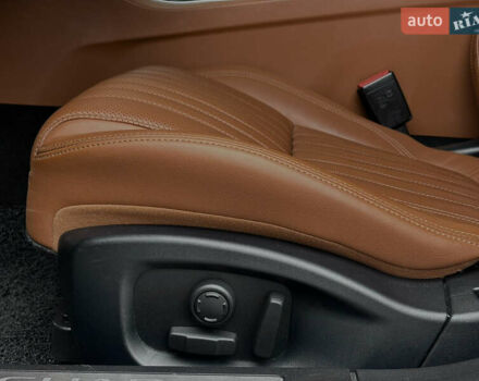 Белый Ягуар ХФ, объемом двигателя 2.99 л и пробегом 99 тыс. км за 28800 $, фото 14 на Automoto.ua