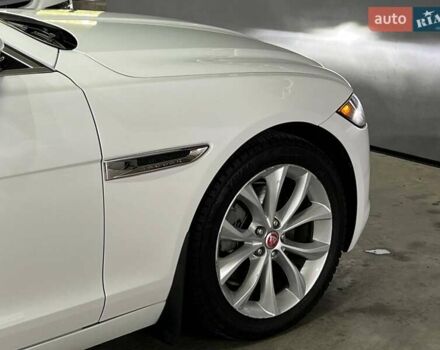 Білий Ягуар ХФ, об'ємом двигуна 2 л та пробігом 62 тис. км за 15500 $, фото 6 на Automoto.ua