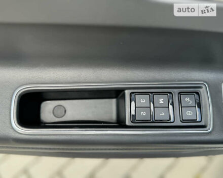 Белый Ягуар ХФ, объемом двигателя 2.99 л и пробегом 150 тыс. км за 32999 $, фото 59 на Automoto.ua